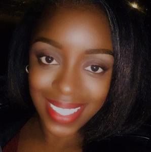 Meet your Posher, Ebony